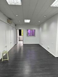 Mun Hean Industrial Building (D12), Factory #569191281